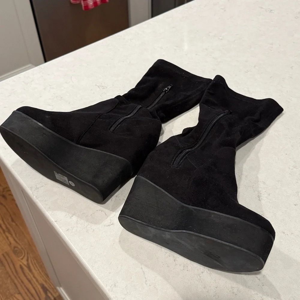 Shelly’s London Roxy Black Wedge Sole Boots Size 7 Jeffrey Campbell/free people